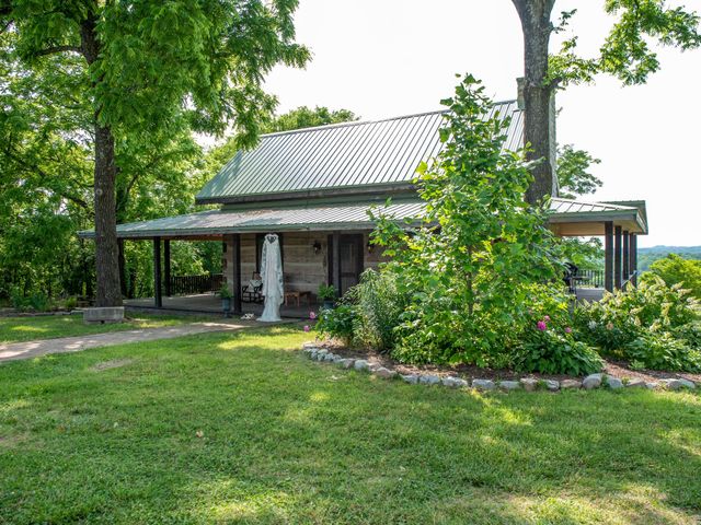 Terry and Leigh&apos;s Wedding in Lebanon, Tennessee 23