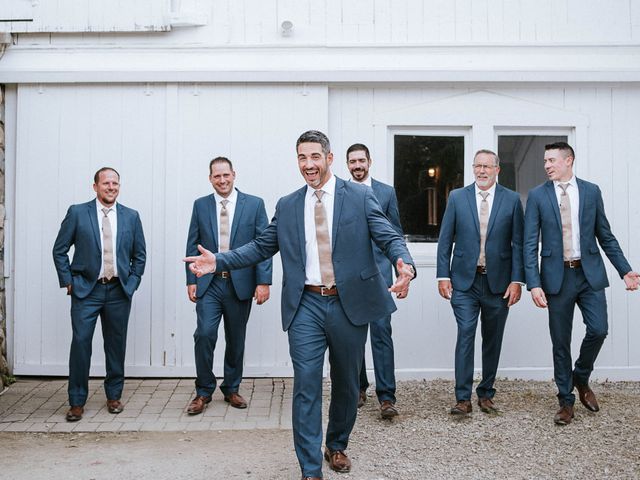 Chadrick and Hillary&apos;s Wedding in Davisburg, Michigan 6