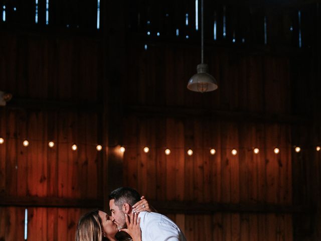Chadrick and Hillary&apos;s Wedding in Davisburg, Michigan 7