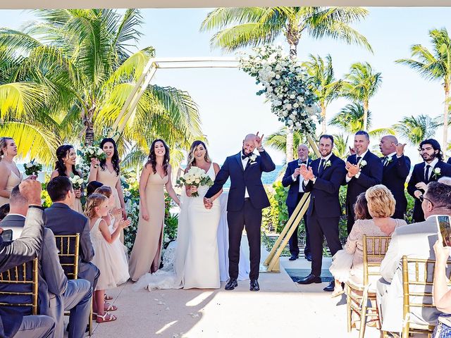 Ryan McCulley and Rachel Holtzman&apos;s Wedding in Cancun, Mexico 61