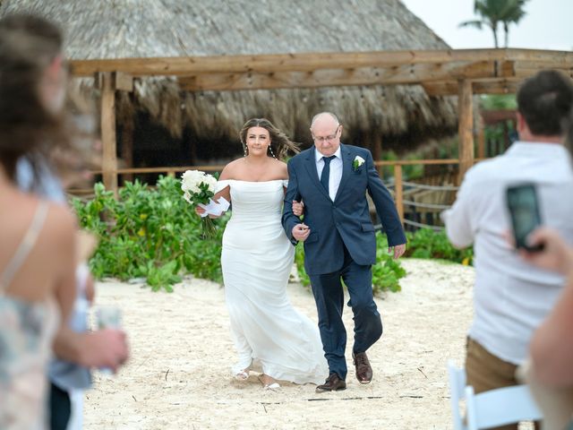 Mike and Lindsay's Wedding in Punta Cana, Dominican Republic 35