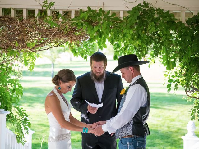 Jonni and Brett&apos;s Wedding in Caldwell, Idaho 8