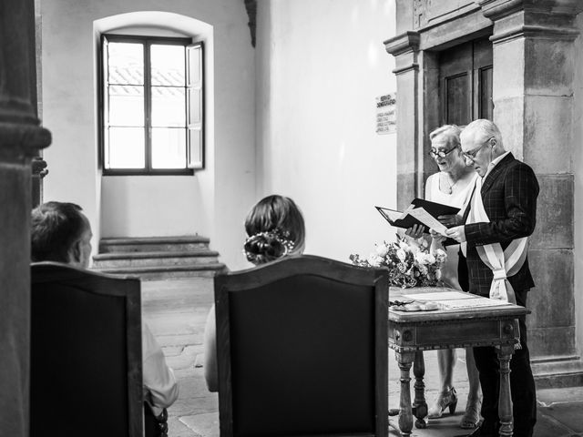 Jordi and Edwina&apos;s Wedding in Arezzo, Italy 33