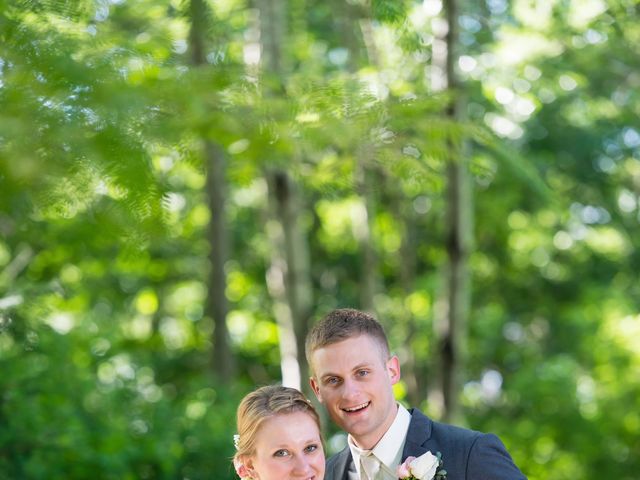 Abby and Isaac&apos;s Wedding in Green Bay, Wisconsin 11