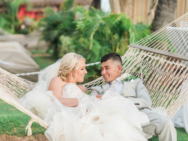 Antonio and Kirsten&apos;s Wedding in Lahaina, Hawaii 30