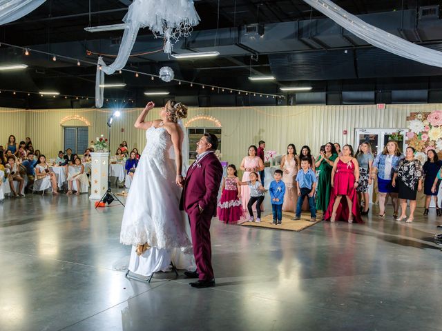 Jessica and Lauro&apos;s Wedding in Dripping Springs, Texas 11