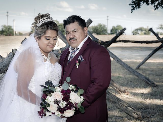 Jessica and Lauro&apos;s Wedding in Dripping Springs, Texas 27
