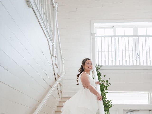 Luke and Michelle's Wedding in Hebron, Illinois 18