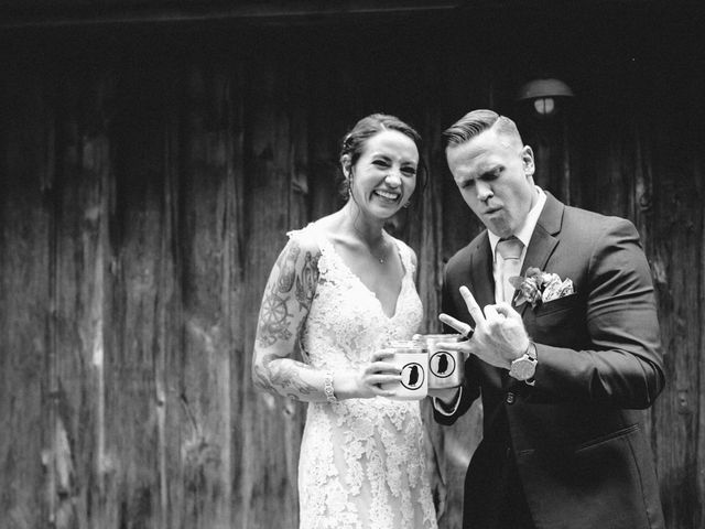 Matt and Sarah&apos;s Wedding in Durham, Pennsylvania 27