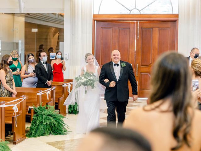 Neson and Anaida&apos;s Wedding in San Juan, Puerto Rico 21