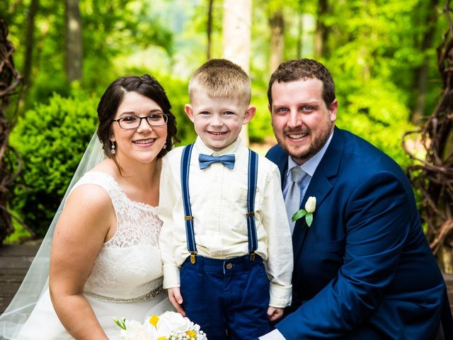 Michael and Brittny&apos;s Wedding in Glenmont, Ohio 30