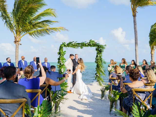 Rafael and Cindy&apos;s Wedding in Islamorada, Florida 14