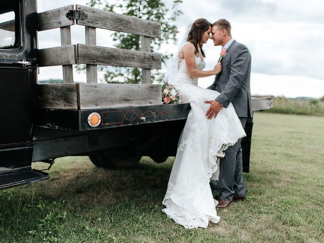 Becca and Erik&apos;s Wedding in Johnson Creek, Wisconsin 15