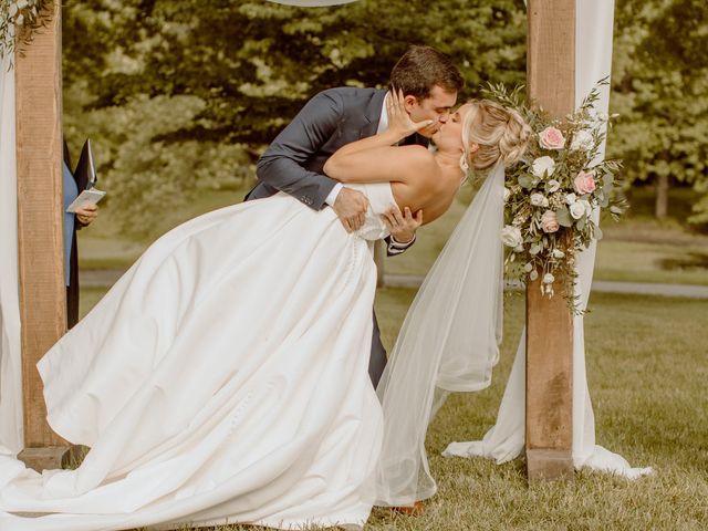 Matt and Veronica&apos;s Wedding in Lancaster, Kentucky 29