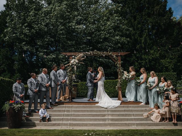 Austin and Stephanie&apos;s Wedding in Tacoma, Washington 9