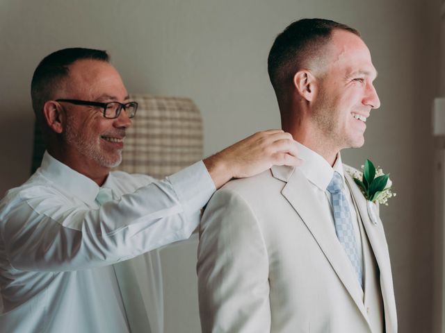 Kaitlyn and Carlo's Wedding in Noord, Aruba 11