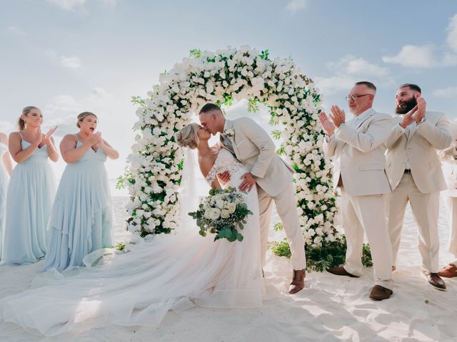 Kaitlyn and Carlo's Wedding in Noord, Aruba 20