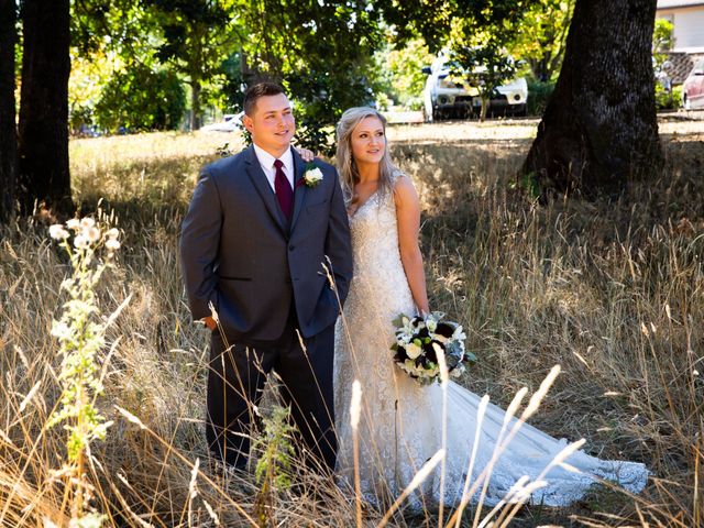 Hailey and Derek&apos;s Wedding in Portland, Oregon 39
