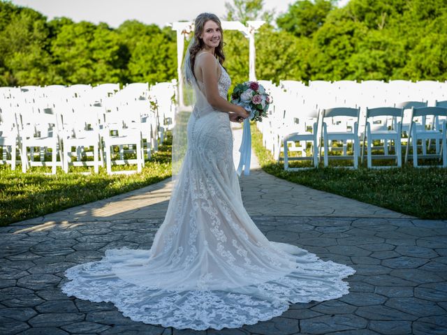 Courthey and Isaiah&apos;s Wedding in Dry Ridge, Kentucky 1