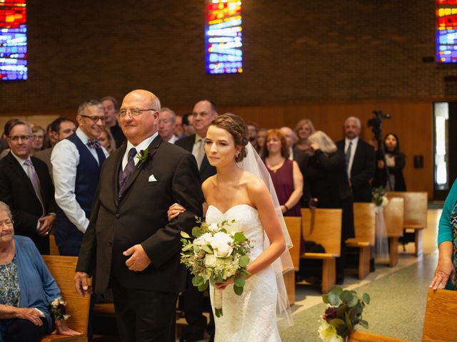 Steve and Kelsey&apos;s Wedding in Oak Brook, Illinois 11
