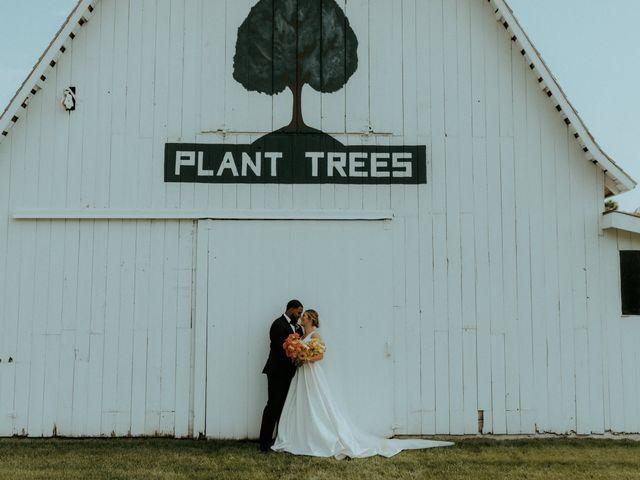 Willie and Hannah&apos;s Wedding in Nebraska City, Nebraska 25