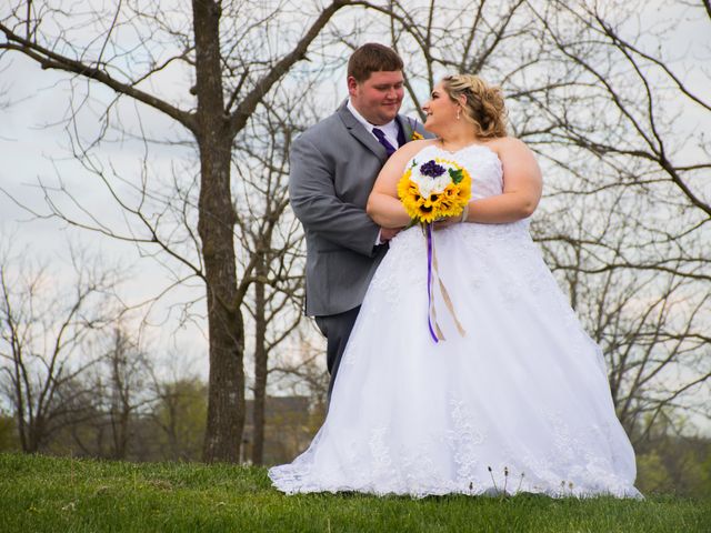 Cauy and Kayla&apos;s Wedding in Jefferson City, Missouri 19
