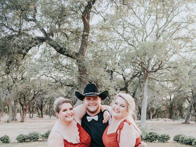Caden and Brooke&apos;s Wedding in Boerne, Texas 7
