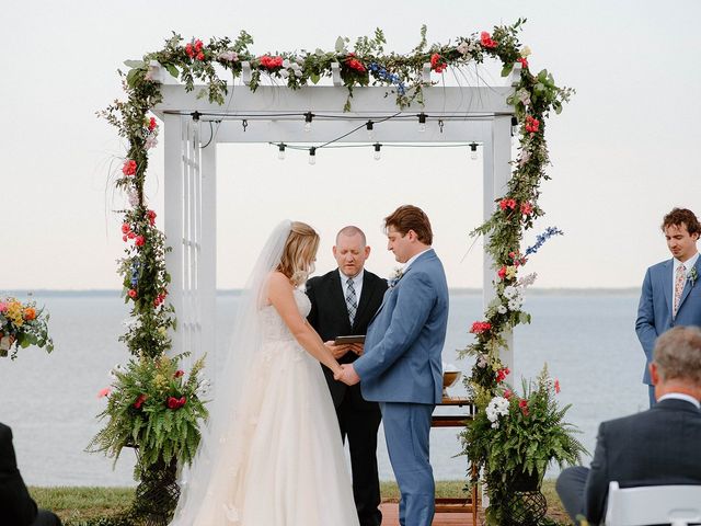 Tripp and Hope&apos;s Wedding in Smithfield, Virginia 9