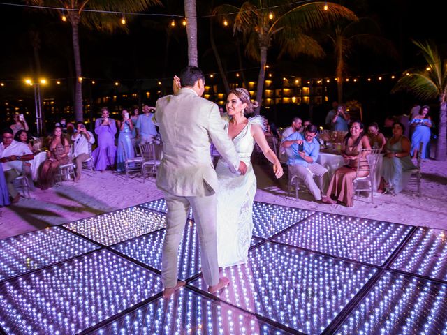 Andy and Cinthia&apos;s Wedding in Playa del Carmen, Mexico 52