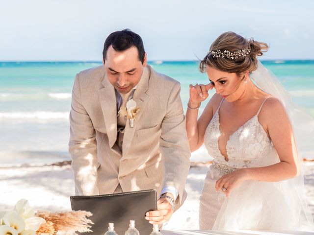 Andy and Cinthia&apos;s Wedding in Playa del Carmen, Mexico 117