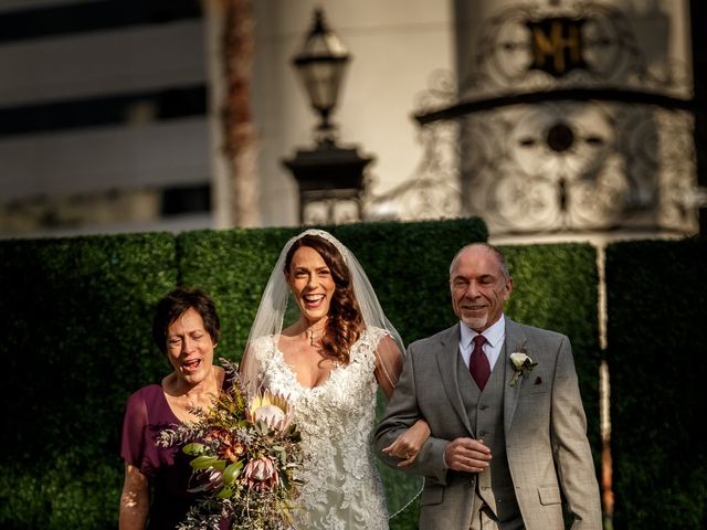 Gary and Melissa&apos;s Wedding in Santa Monica, California 21