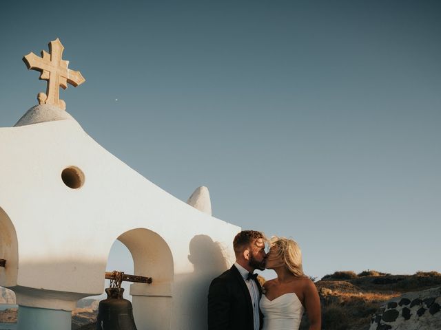 Taylor and Tom&apos;s Wedding in Santorini, Greece 39