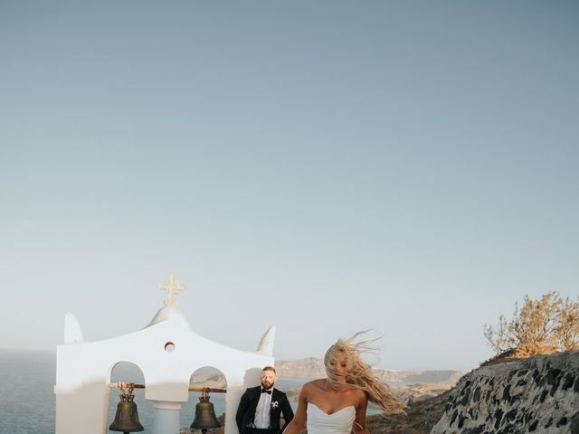 Taylor and Tom&apos;s Wedding in Santorini, Greece 42