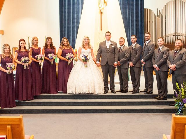 Tyler Gray and Nicole Jaworski&apos;s Wedding in Pewaukee, Wisconsin 4