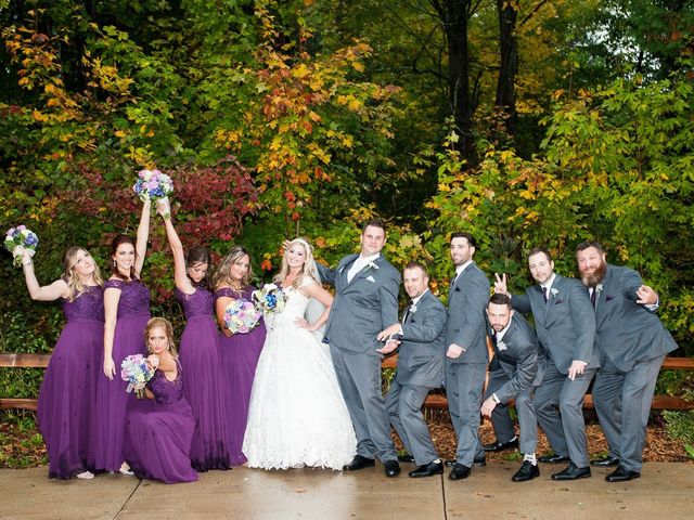 Tyler Gray and Nicole Jaworski&apos;s Wedding in Pewaukee, Wisconsin 18