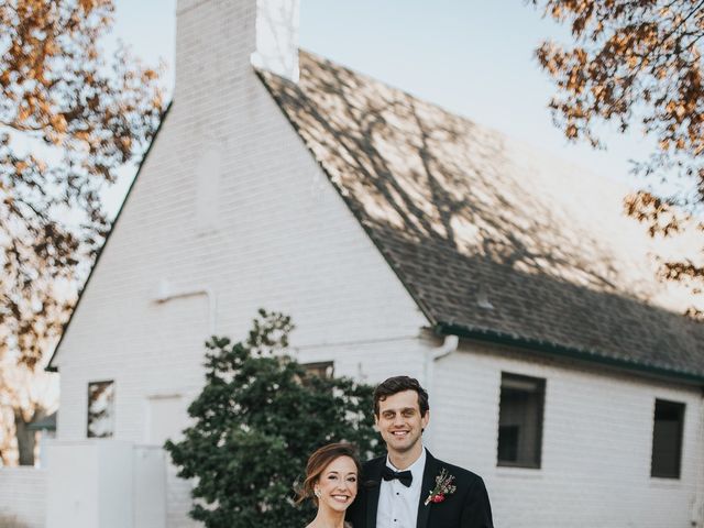 Grant and Amber&apos;s Wedding in Tulsa, Oklahoma 43