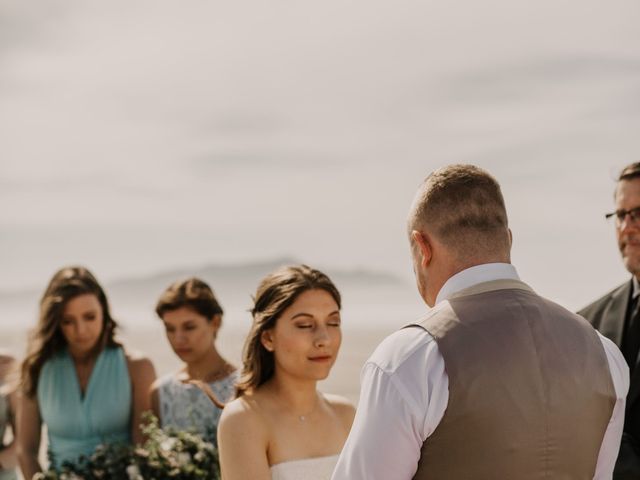 Ben and Erika&apos;s Wedding in Seaside, Oregon 12