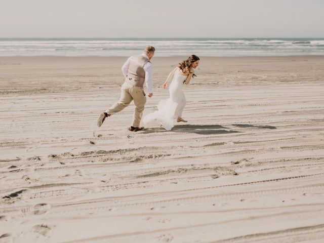 Ben and Erika&apos;s Wedding in Seaside, Oregon 18