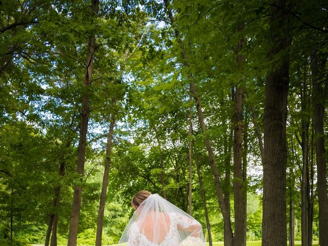 Austin and Alysha&apos;s Wedding in Shelby Charter Township, Michigan 17