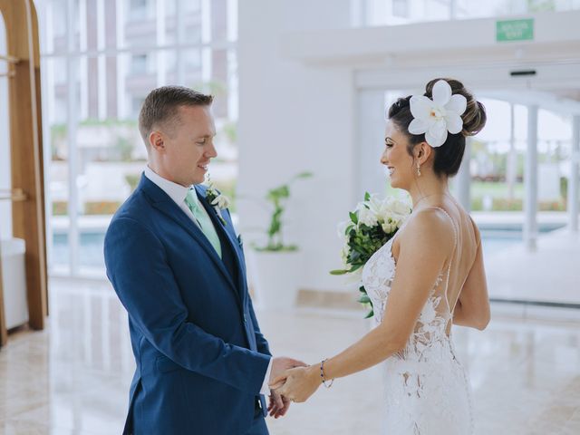 Alexander and Karen&apos;s Wedding in Cancun, Mexico 15