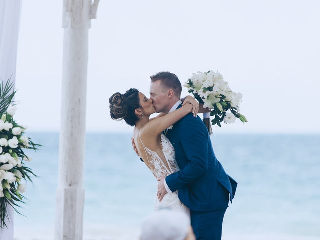Alexander and Karen&apos;s Wedding in Cancun, Mexico 40