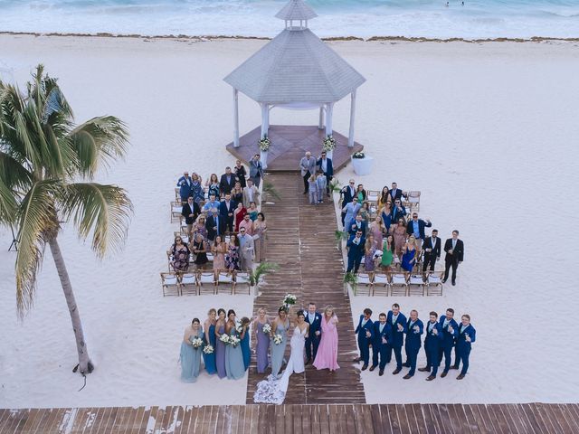 Alexander and Karen&apos;s Wedding in Cancun, Mexico 41