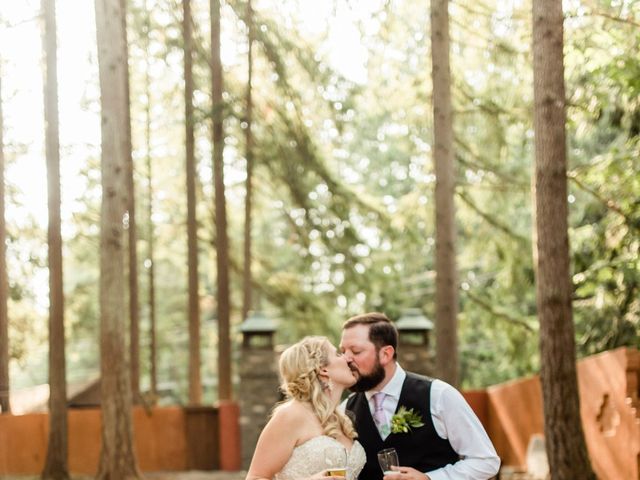 Spencer and Christie&apos;s Wedding in Issaquah, Washington 7