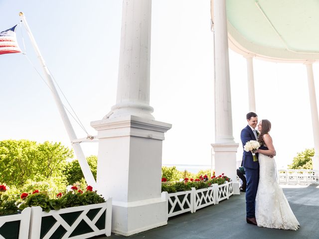 Steven and Jennifer&apos;s Wedding in Mackinac Island, Michigan 14