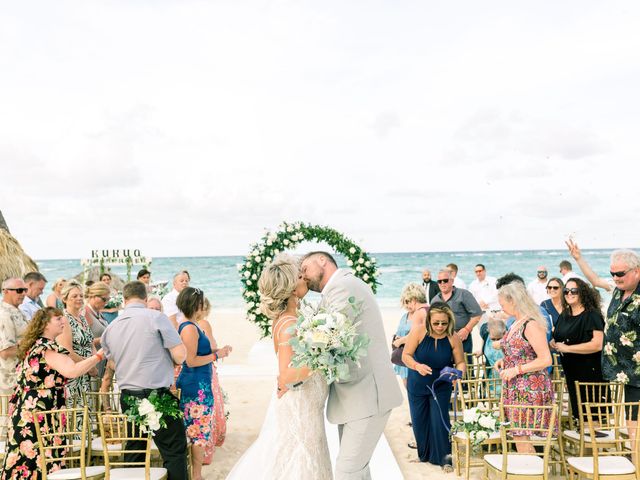 Derek and Ashley&apos;s Wedding in Punta Cana, Dominican Republic 41