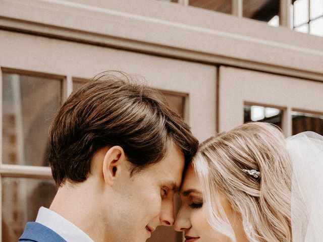 Dylan and Chloe&apos;s Wedding in Houston, Texas 32