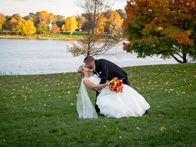 Stacie and David&apos;s Wedding in Green Bay, Wisconsin 18