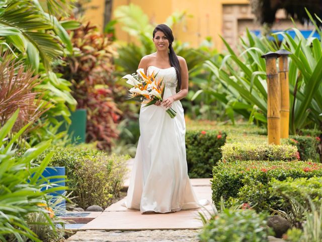 Giovanni and Christy&apos;s Wedding in Puntarenas, Costa Rica 14