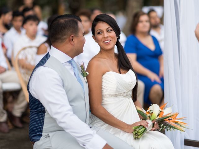 Giovanni and Christy&apos;s Wedding in Puntarenas, Costa Rica 17