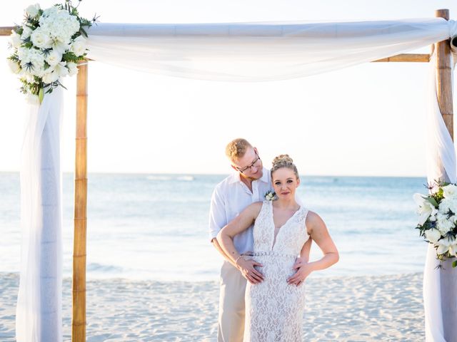 Kristyn and Austin&apos;s Wedding in Oranjestad, Aruba 27